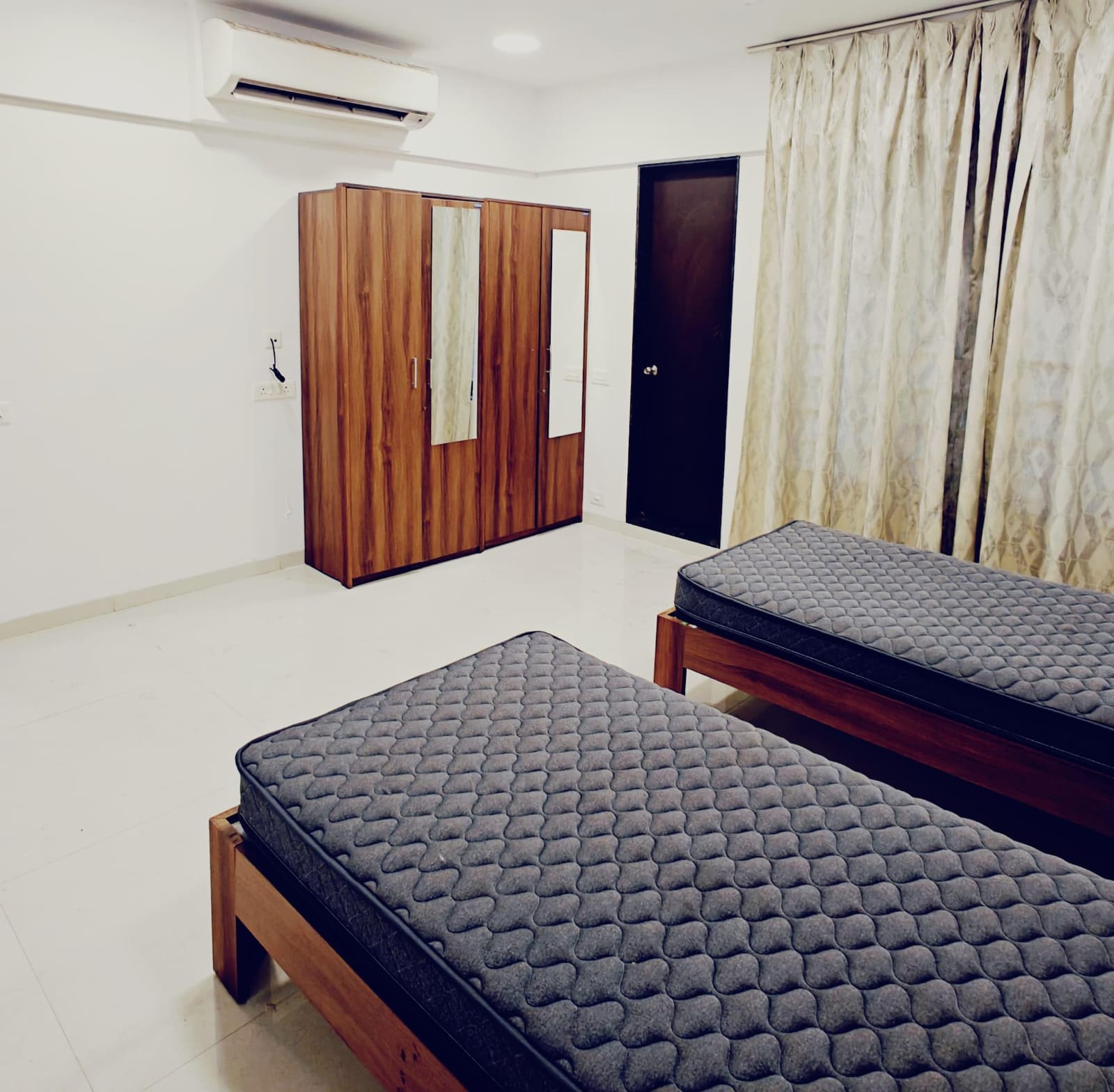 Sun House - Baner (Spacecraft)